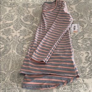 High low long sleeve shirt